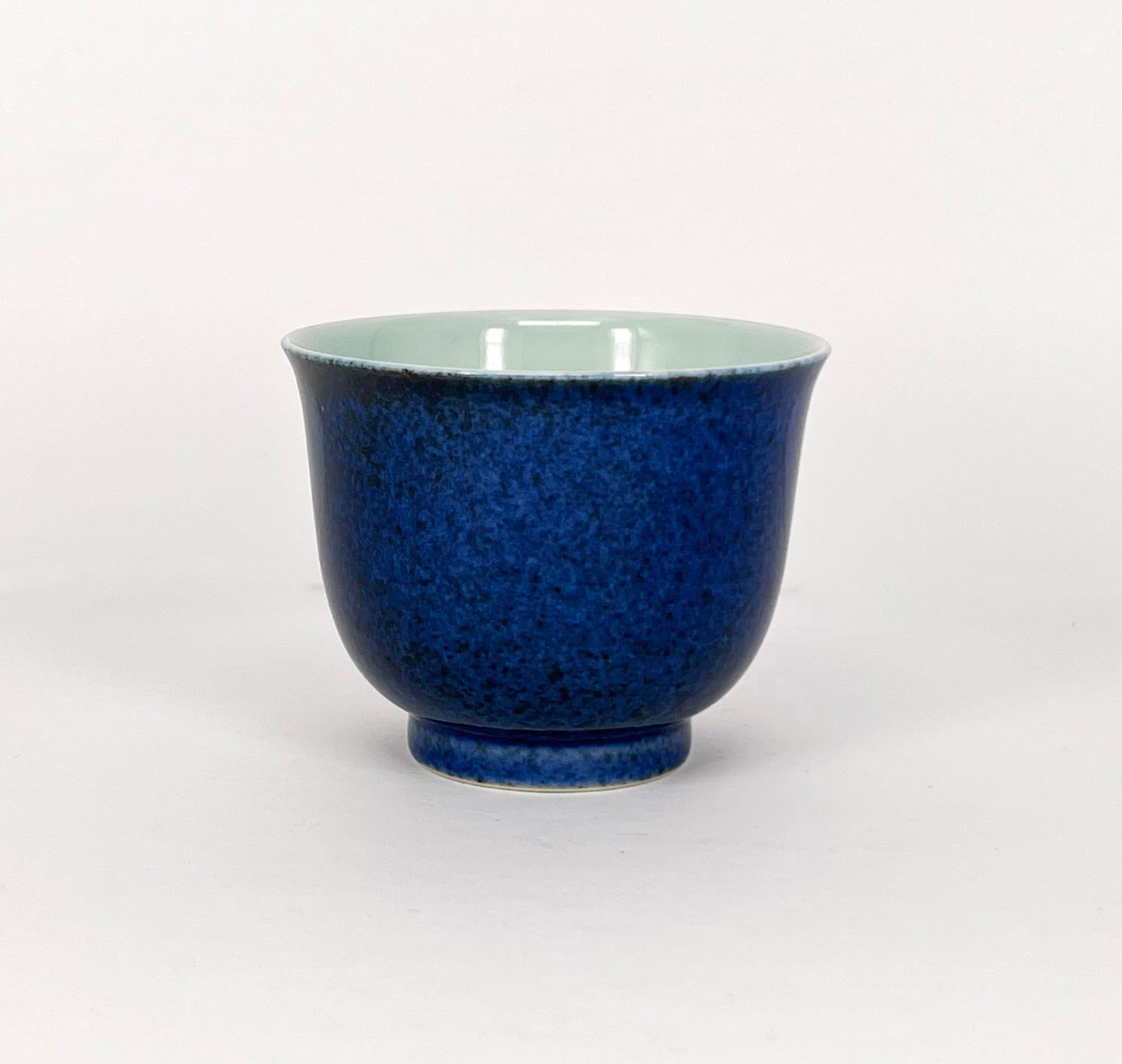 Chunfengxiangyu: Blue Tea-tasting Cup|春风祥玉:洒蓝品杯