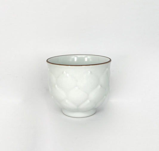 Chunfengxiangyu: White Lotus Relief Cup｜春风祥玉：定白刻莲花杯